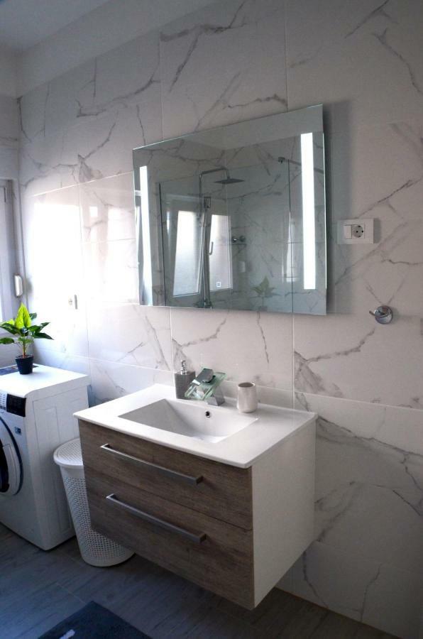 Apartments La Luna Zadar Ngoại thất bức ảnh