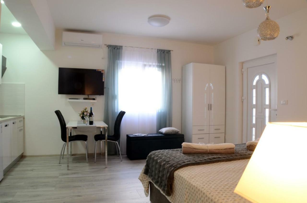 Apartments La Luna Zadar Ngoại thất bức ảnh